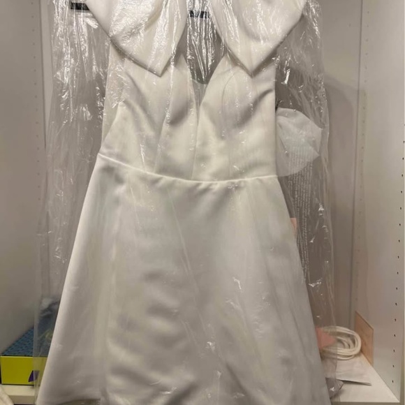 KissProm Thessaly Dress | NWT | White | Size 4 - Picture 4 of 6